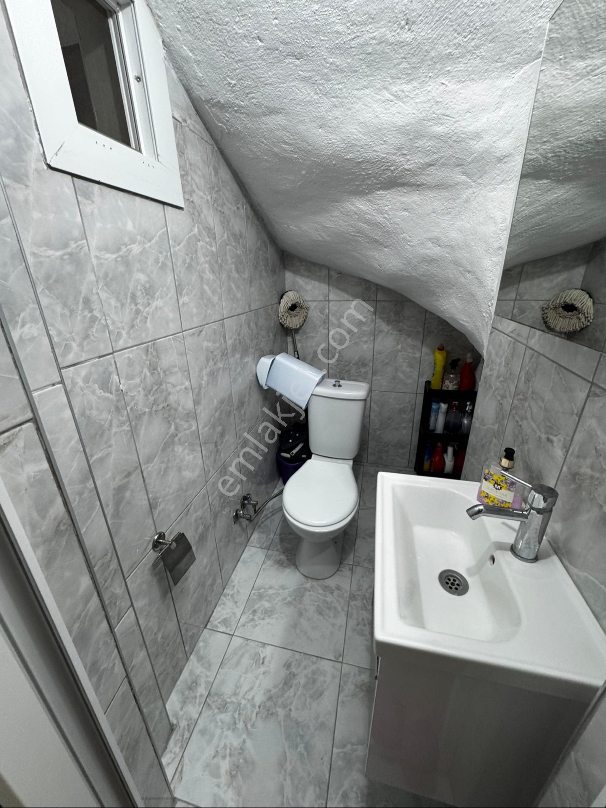 Denize 850 Metre Düz Ayak Bahçeli Tripleks 3+1 Villa - Görsel 16