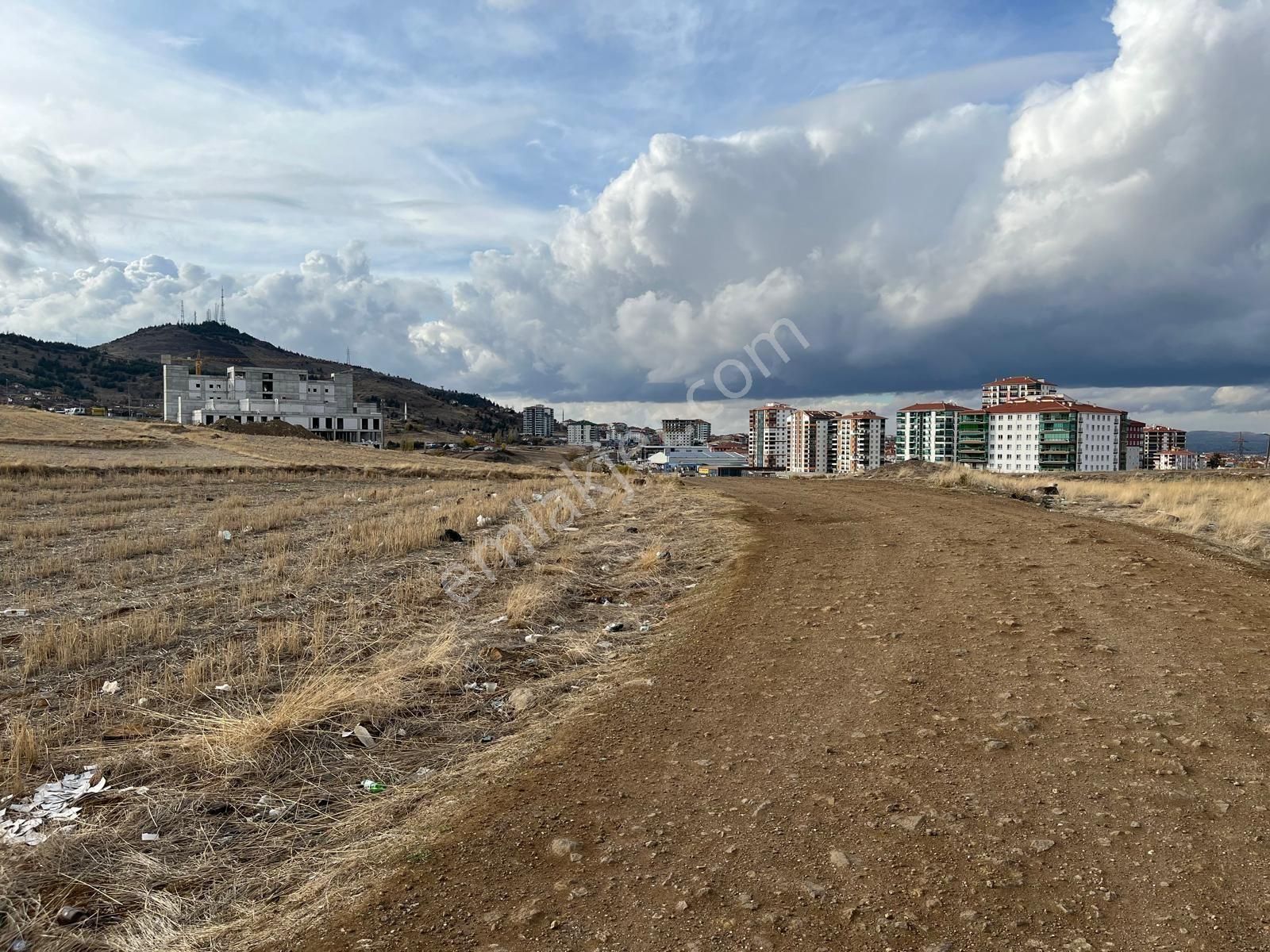 Karapürçek Devlet Hastanesi Arkasında Kızılca Parseli 300m2 İmarlı - Görsel 12