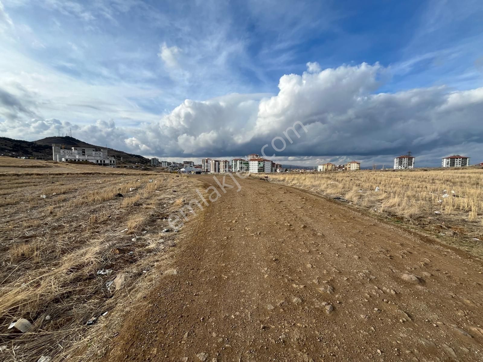 Karapürçek Devlet Hastanesi Arkasında Kızılca Parseli 300m2 İmarlı - Görsel 22