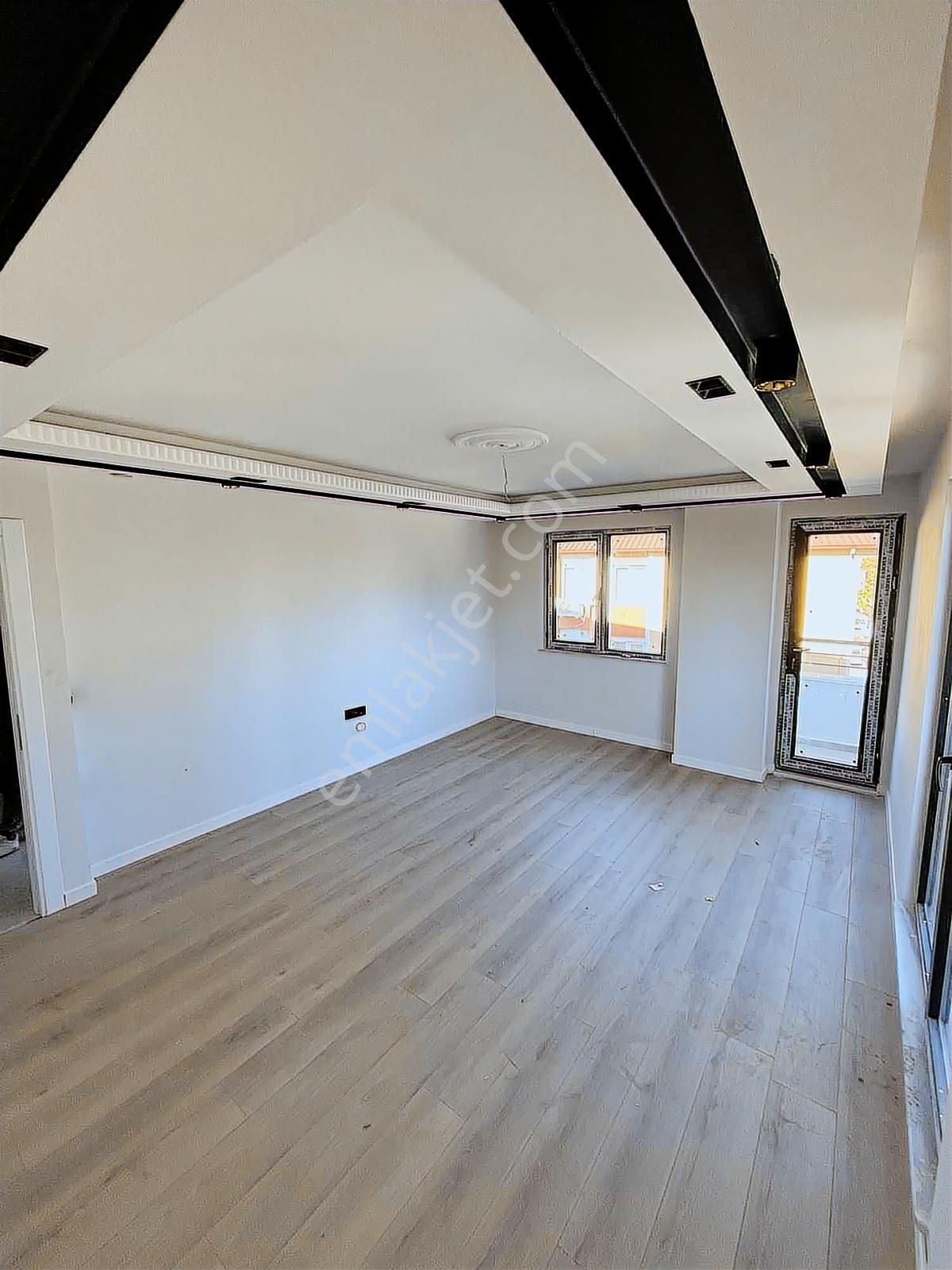 İstasyonda Emsalsiz Lokasyonda 2+1 - Görsel 12