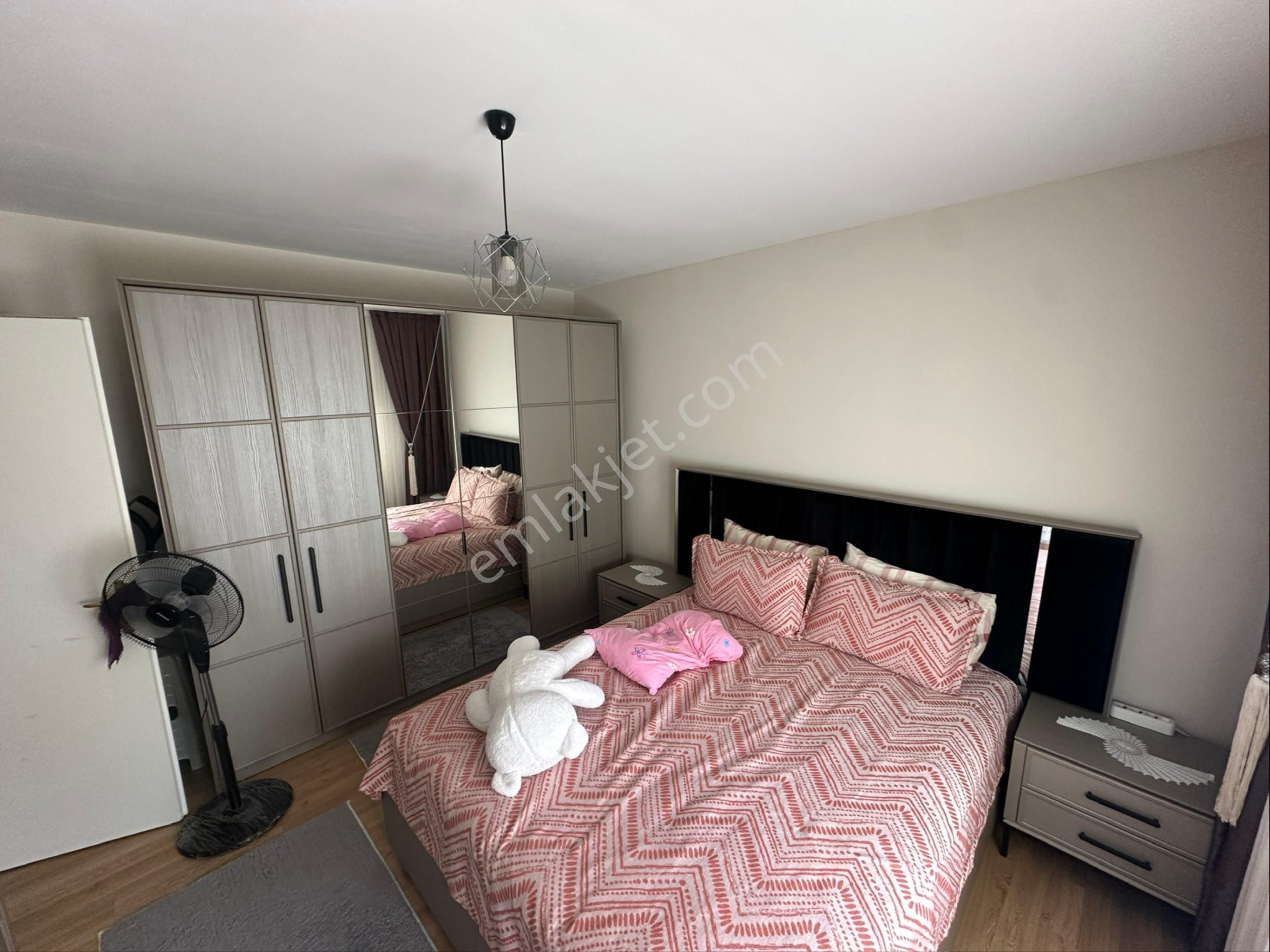 Sakarya Zümrüt Emlaktan Camili Mahallesinde 2+1 Yapılı Sorunsuz Satılık Daire - Görsel 11