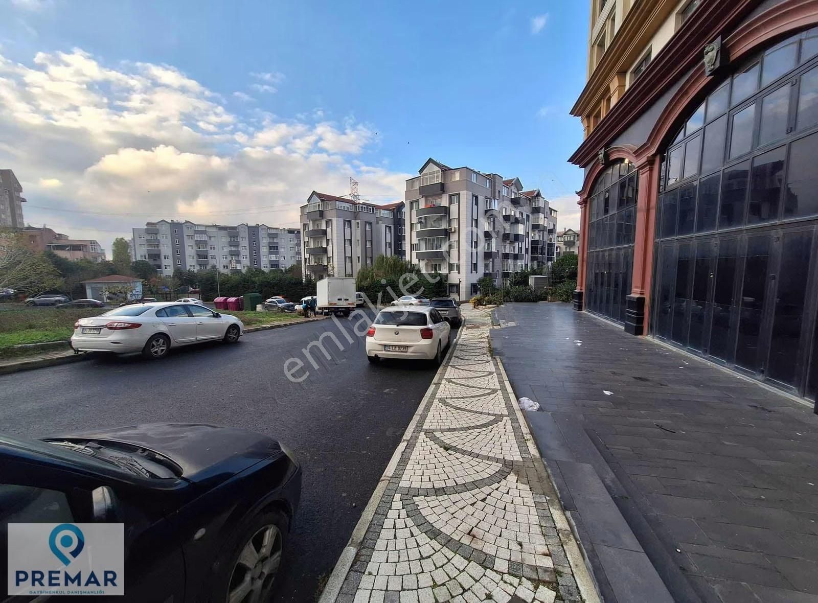 Premar'dan Onurkent Metro Durağına 1 Dk Kiralık Dükkan 310 M2 - Görsel 15