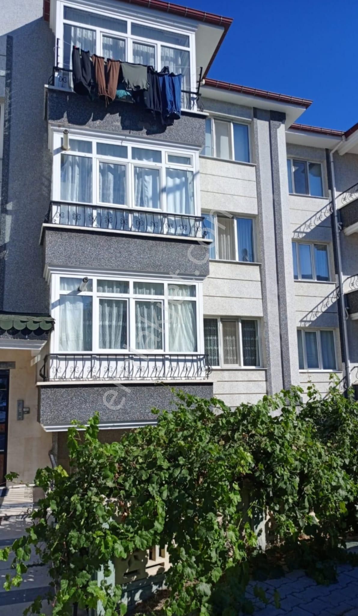 Afyon Fatih Mahallesinde Satılık 3+1 Daire