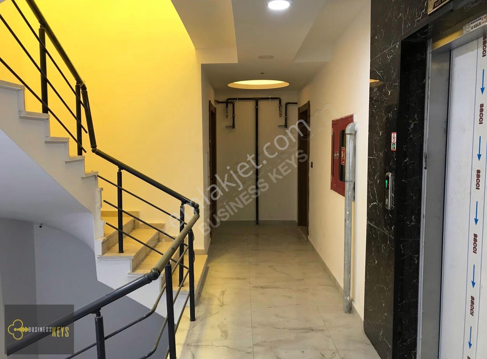 Business Keys'ten Elite World Karşısında Merkezi Lokasyon 2+1... - Görsel 11