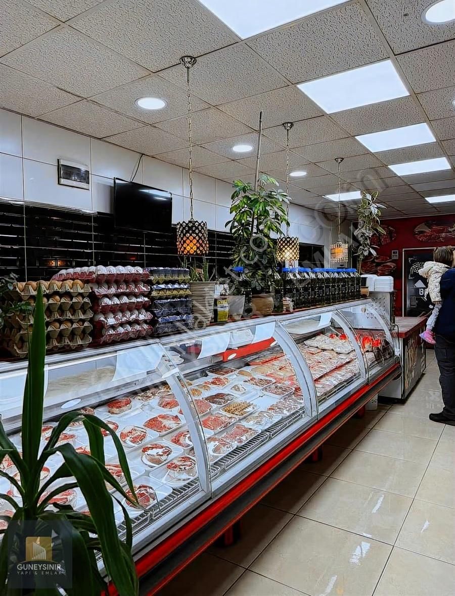 Veysel Karani Cad. Cepheli Hava Lojmanları Yakını - Görsel 4