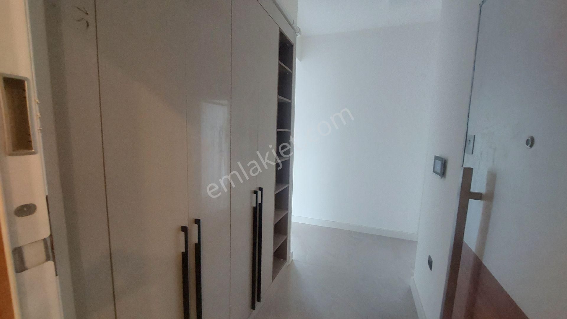 Kuşadası Değirmenderede Havuzlu Sitede Yerden Isıtmalı Sıfır Lüx 3+1 Daire - Görsel 14