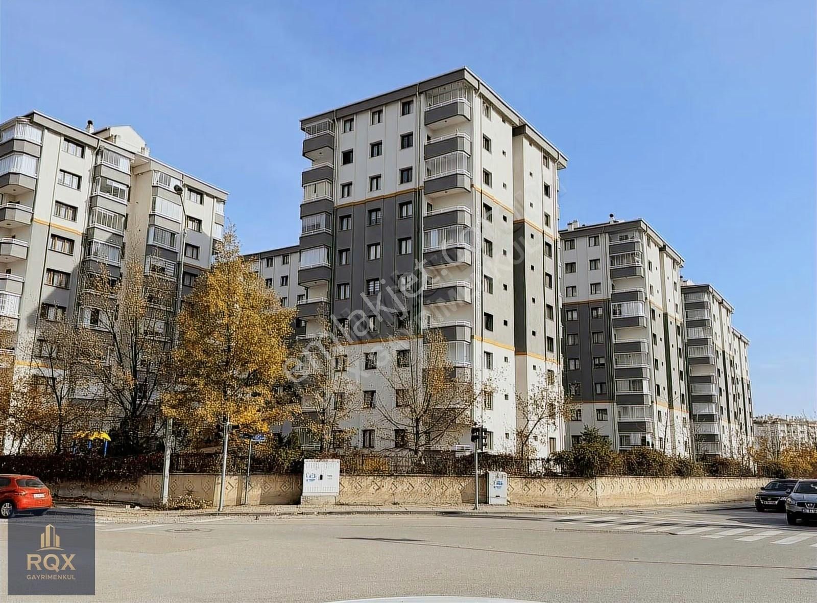 Bağlıca Yolu Üzeri Sitede Ara Kat Asansörlü Masrafsız 3+1 Daire