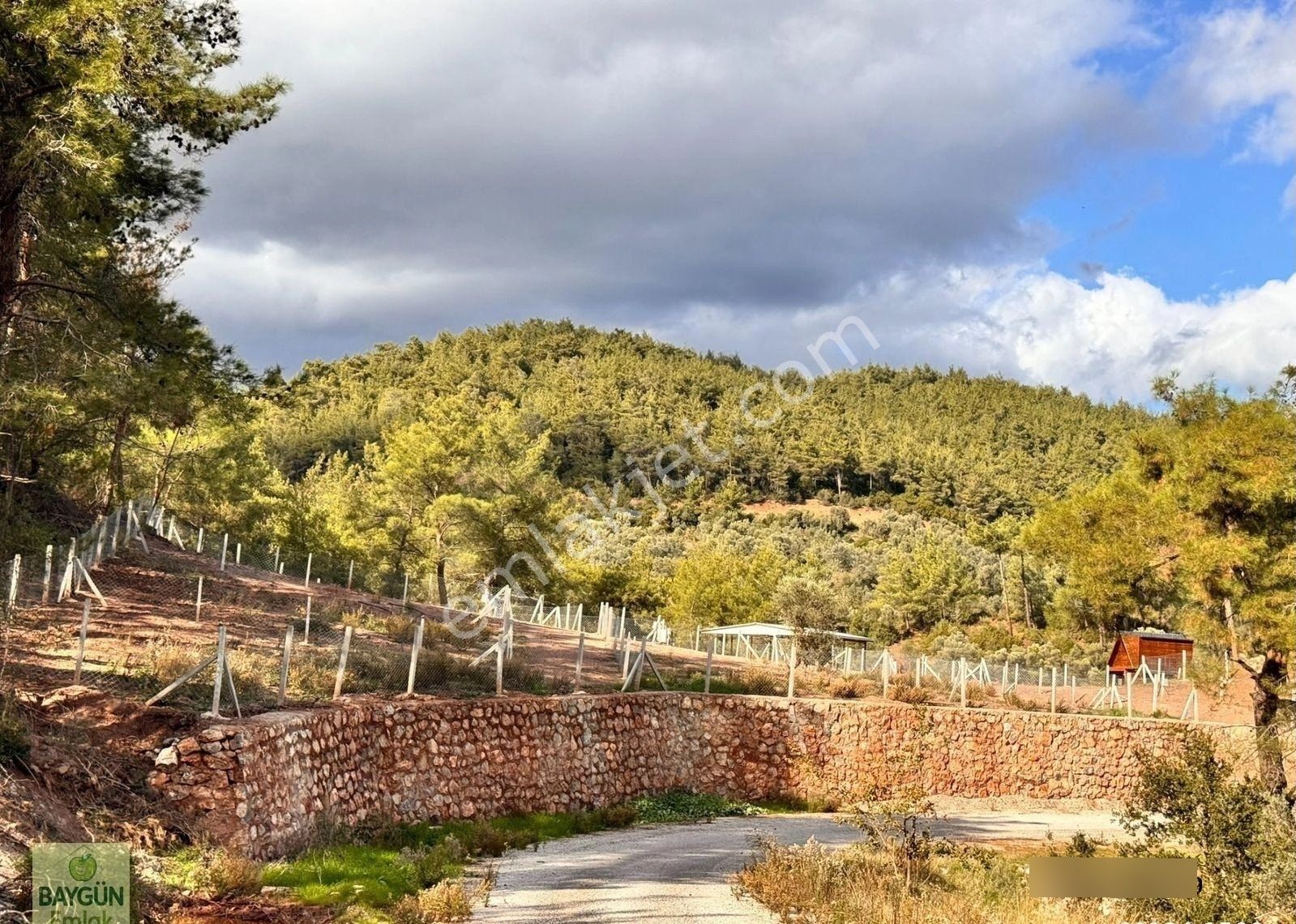 Menderes Çatalca Satılık Hobi Bahçesi 200m2 Tapu Satışlı Etrafı Çevrili Yola Cephe - Görsel 7