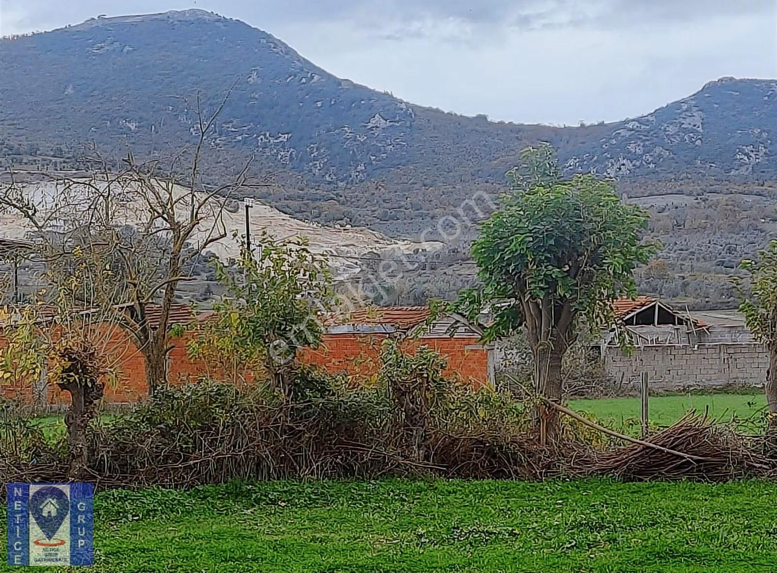 Bursa Üçbeylide 2200 M² Dev Bahçeli Köy Evi Fırsat Fiyatlı ! - Görsel 10