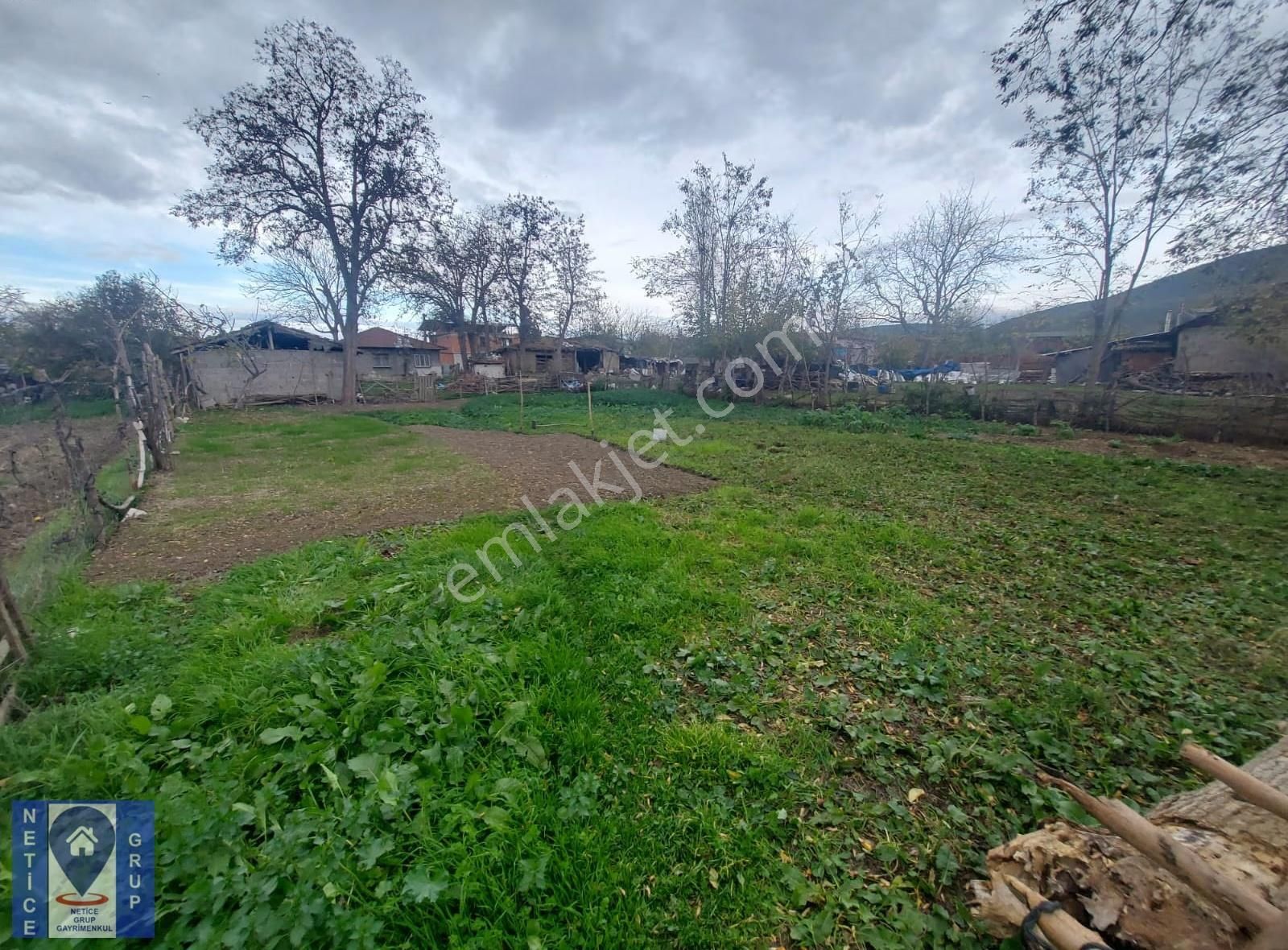 Bursa Üçbeylide 2200 M² Dev Bahçeli Köy Evi Fırsat Fiyatlı ! - Görsel 15