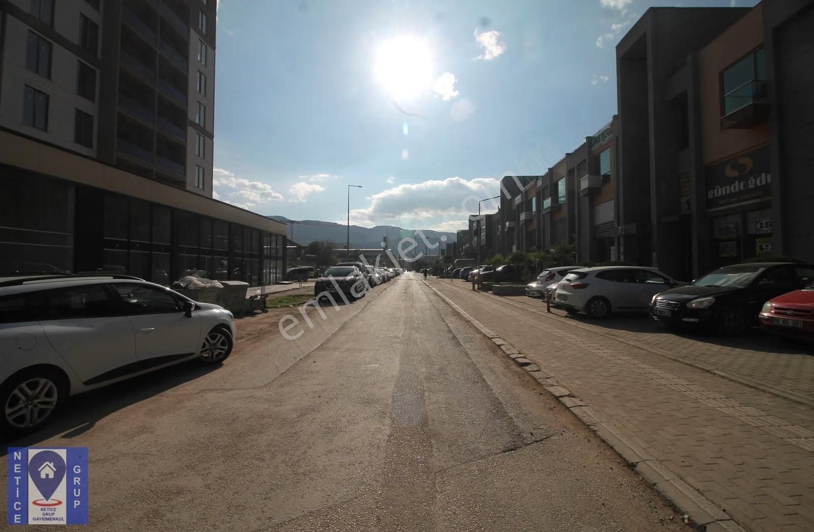 Lefkoşe Cad.eker İş Merkezinde 3 Cephe Köşe Konum 3 Katlı 676m2 - Görsel 13