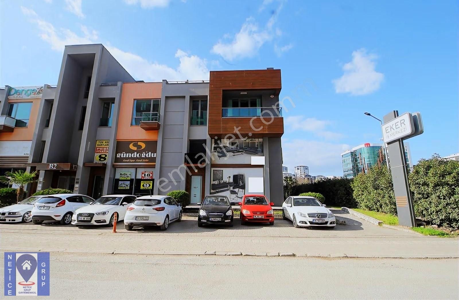 Lefkoşe Cad.eker İş Merkezinde 3 Cephe Köşe Konum 3 Katlı 676m2 - Görsel 24