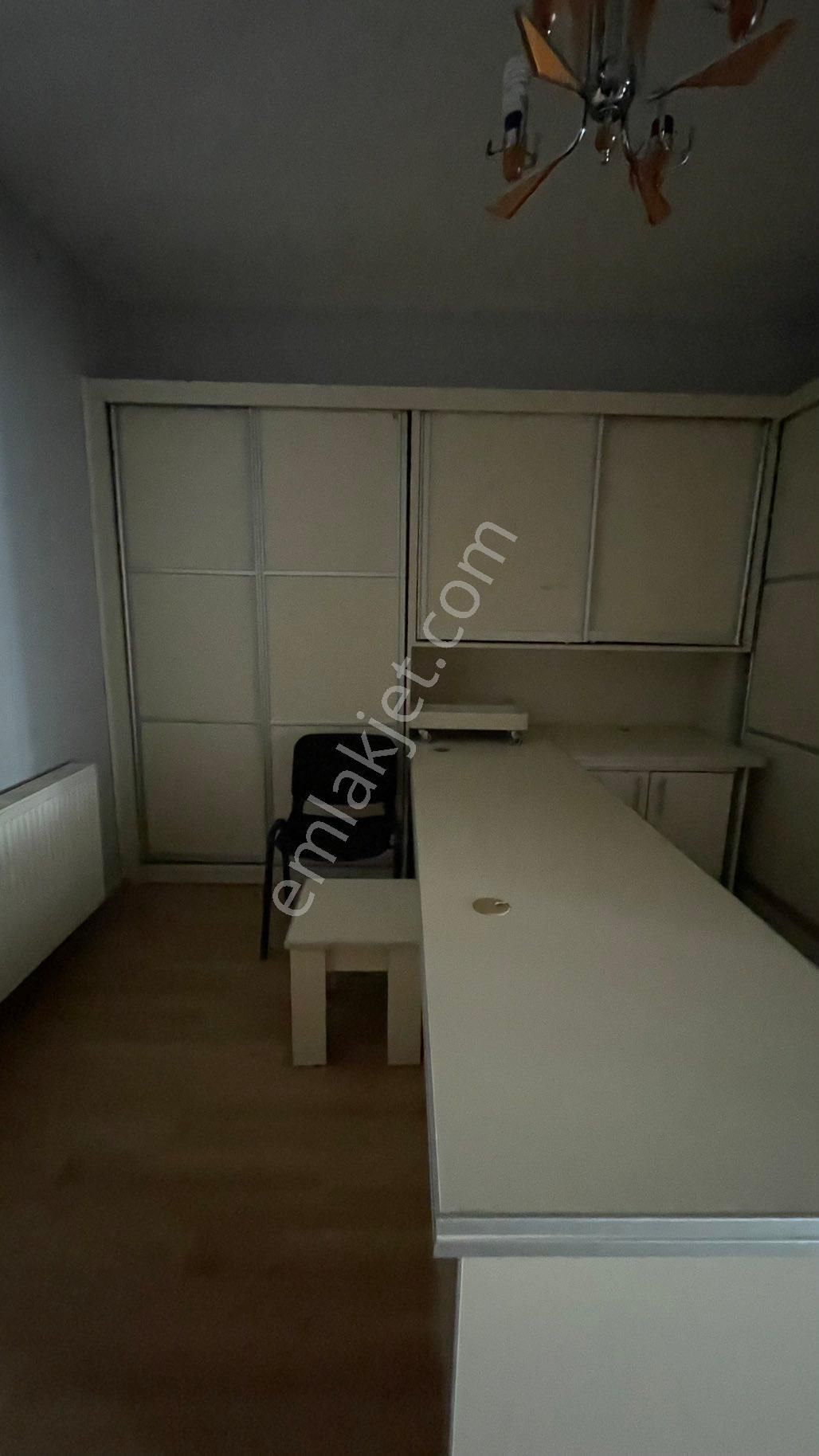 Düzce Merkezde Satılık Mobilyalı Ofis - Görsel 13