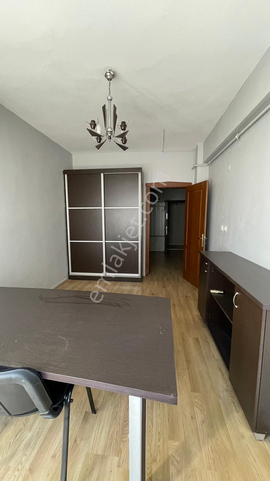 Düzce Merkezde Satılık Mobilyalı Ofis - Görsel 5