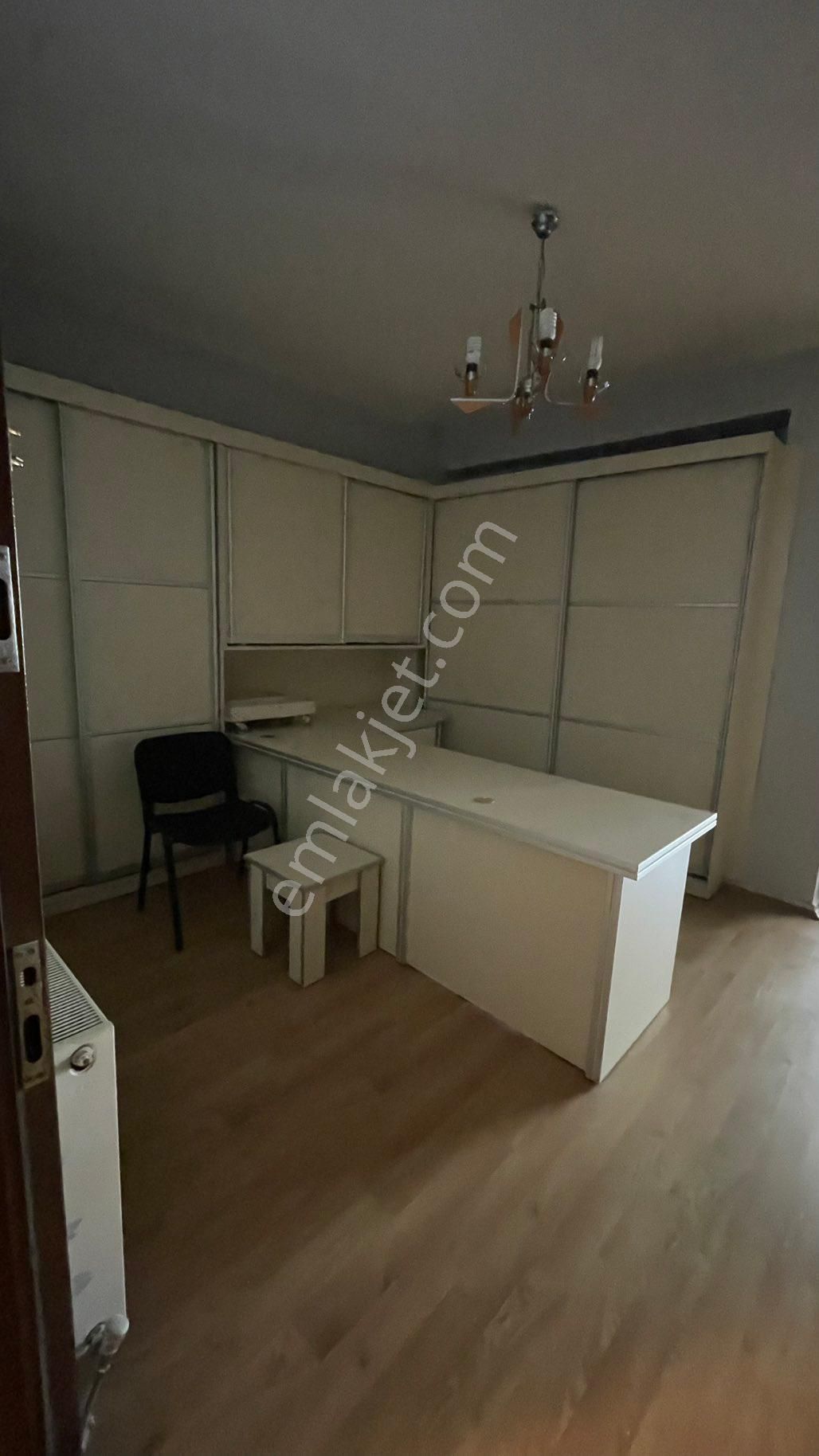 Düzce Merkezde Satılık Mobilyalı Ofis - Görsel 12