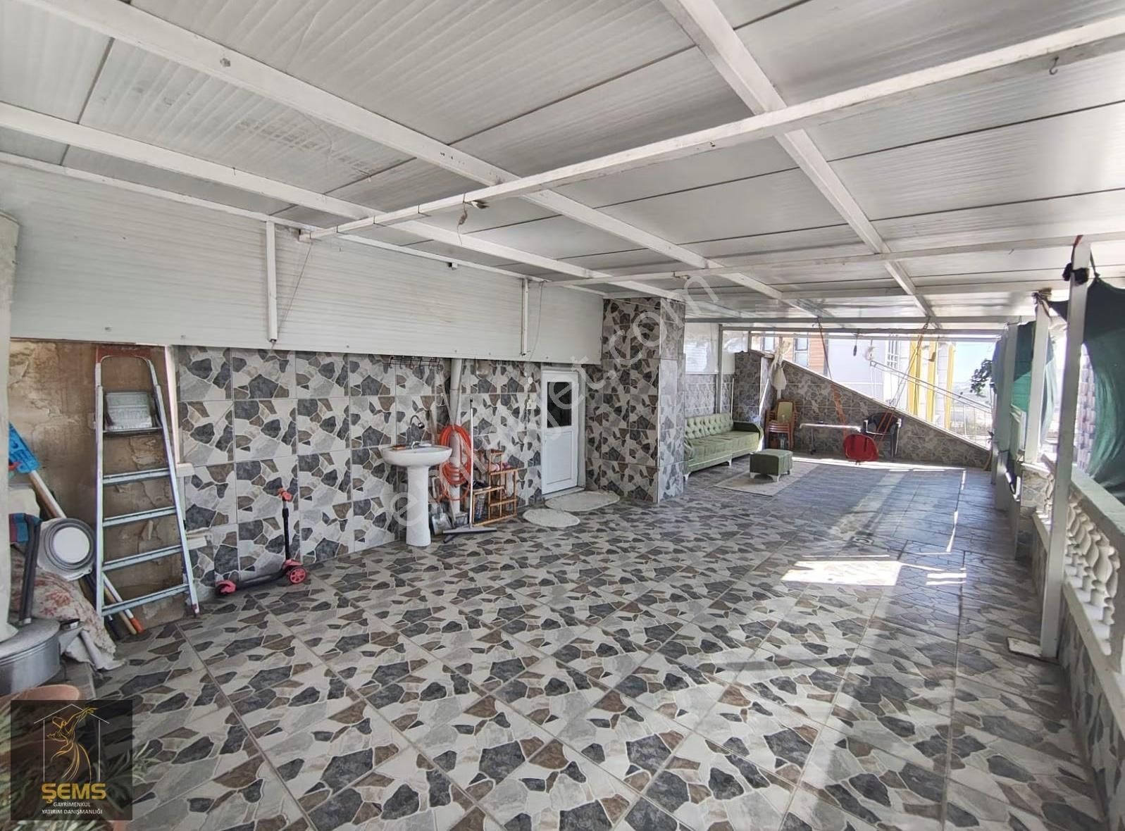 Novada Avm Yakını Bakımlı Ve Teraslı 5+1 Daire - Görsel 23