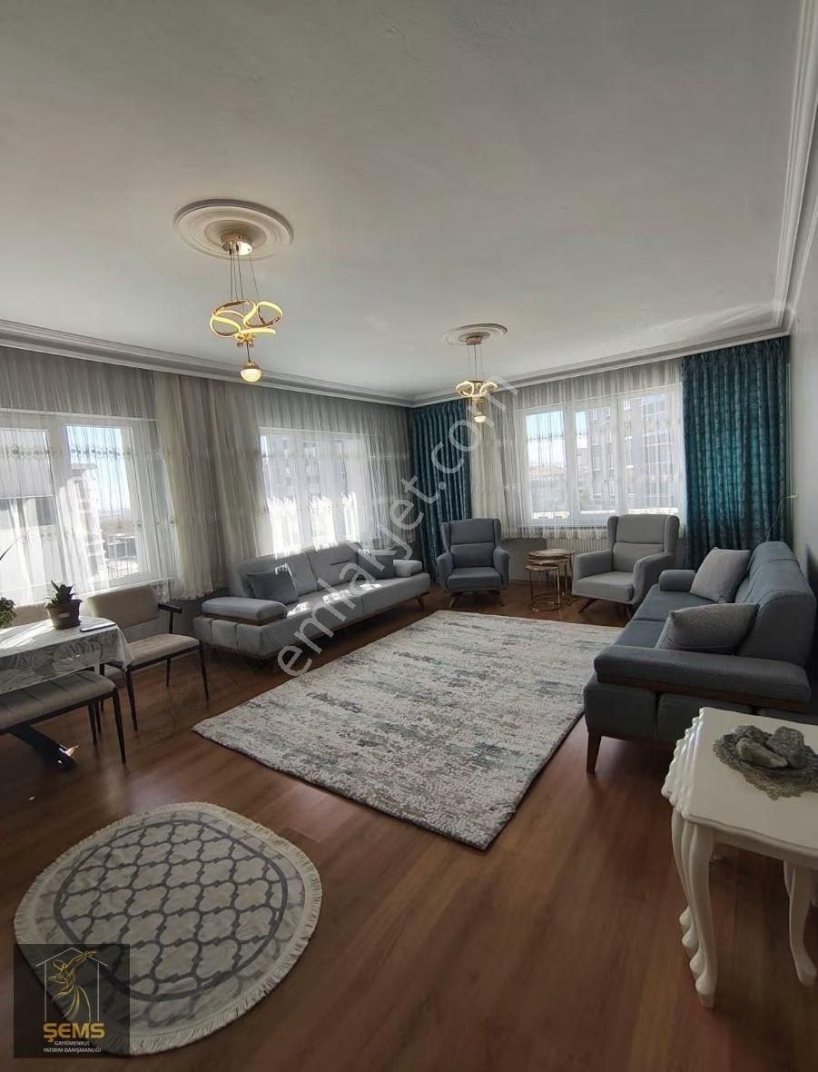 Novada Avm Yakını Bakımlı Ve Teraslı 5+1 Daire - Görsel 13