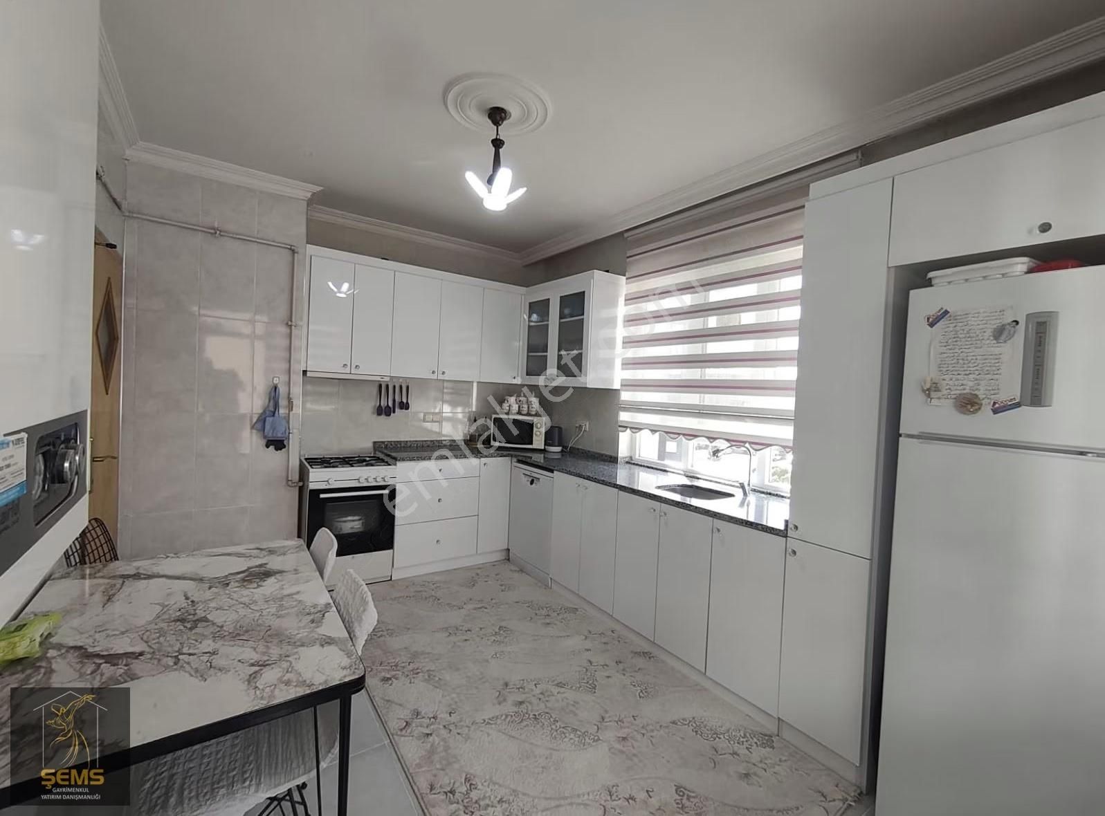 Novada Avm Yakını Bakımlı Ve Teraslı 5+1 Daire - Görsel 18