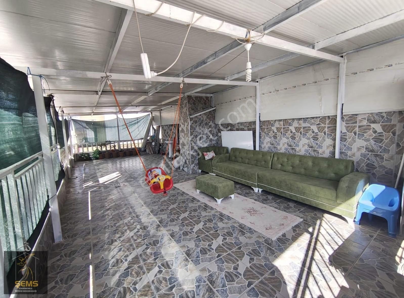 Novada Avm Yakını Bakımlı Ve Teraslı 5+1 Daire - Görsel 7