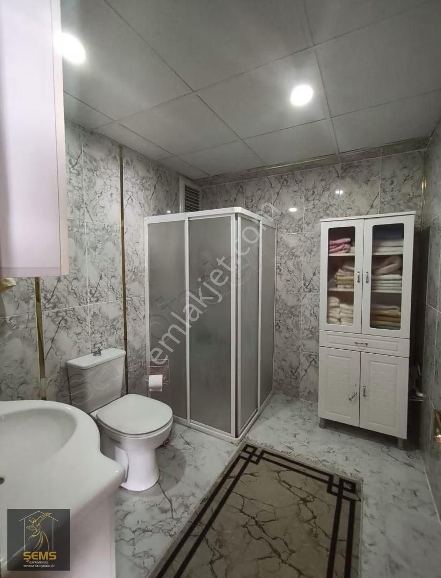 Novada Avm Yakını Bakımlı Ve Teraslı 5+1 Daire - Görsel 8