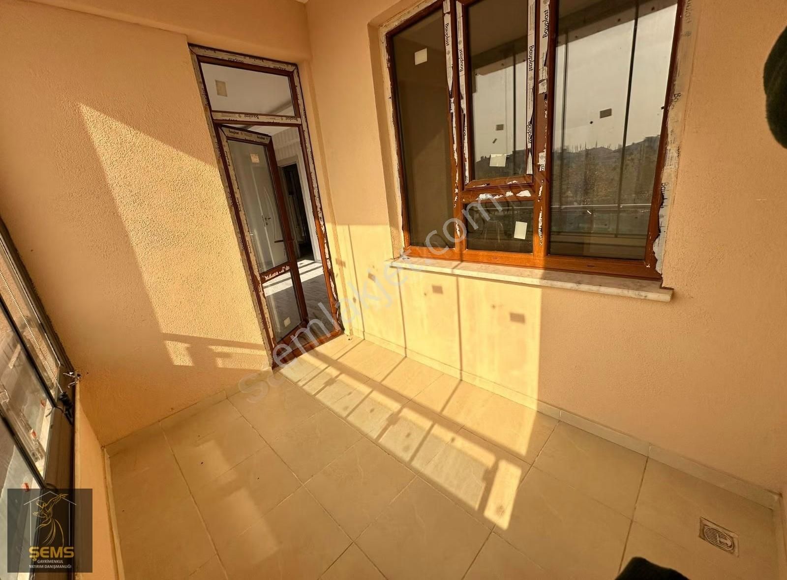 Şemş'ten Buharada Lüks Geniş 3+1 Daire - Görsel 9