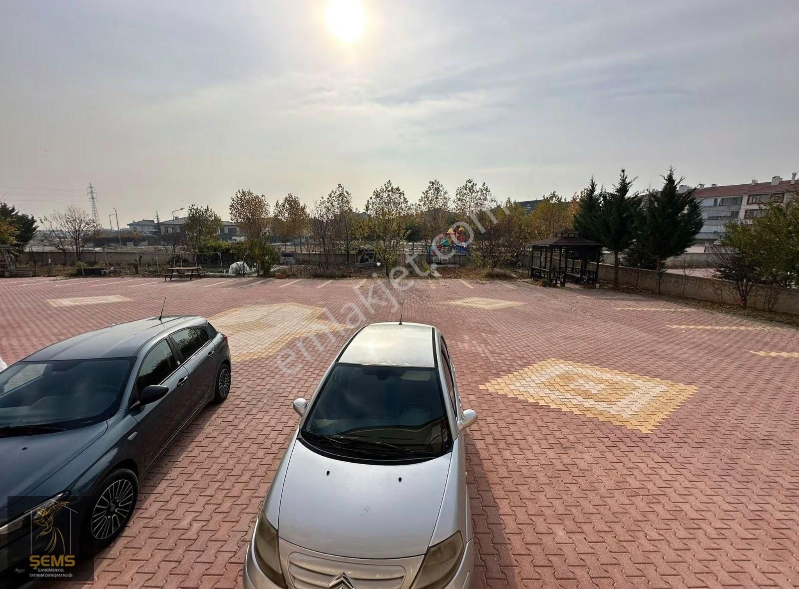 Şemş'ten Buharada Lüks Geniş 3+1 Daire - Görsel 4