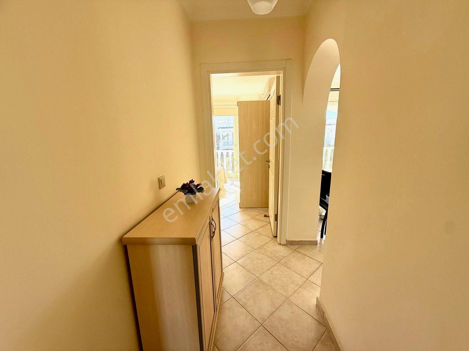 İngilizden Denize Yakın Plajlı Sitede Ön Blokta Acil Satılık Ev Bulunmaz Konum Yatırım Fırsatı - Görsel 13