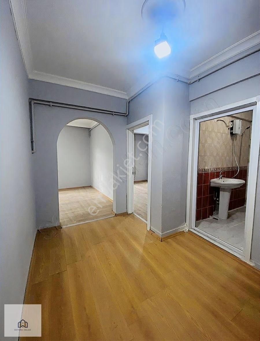 Yayalarda Çift Balkonlu 2+1 Kiralık Daire - Görsel 6