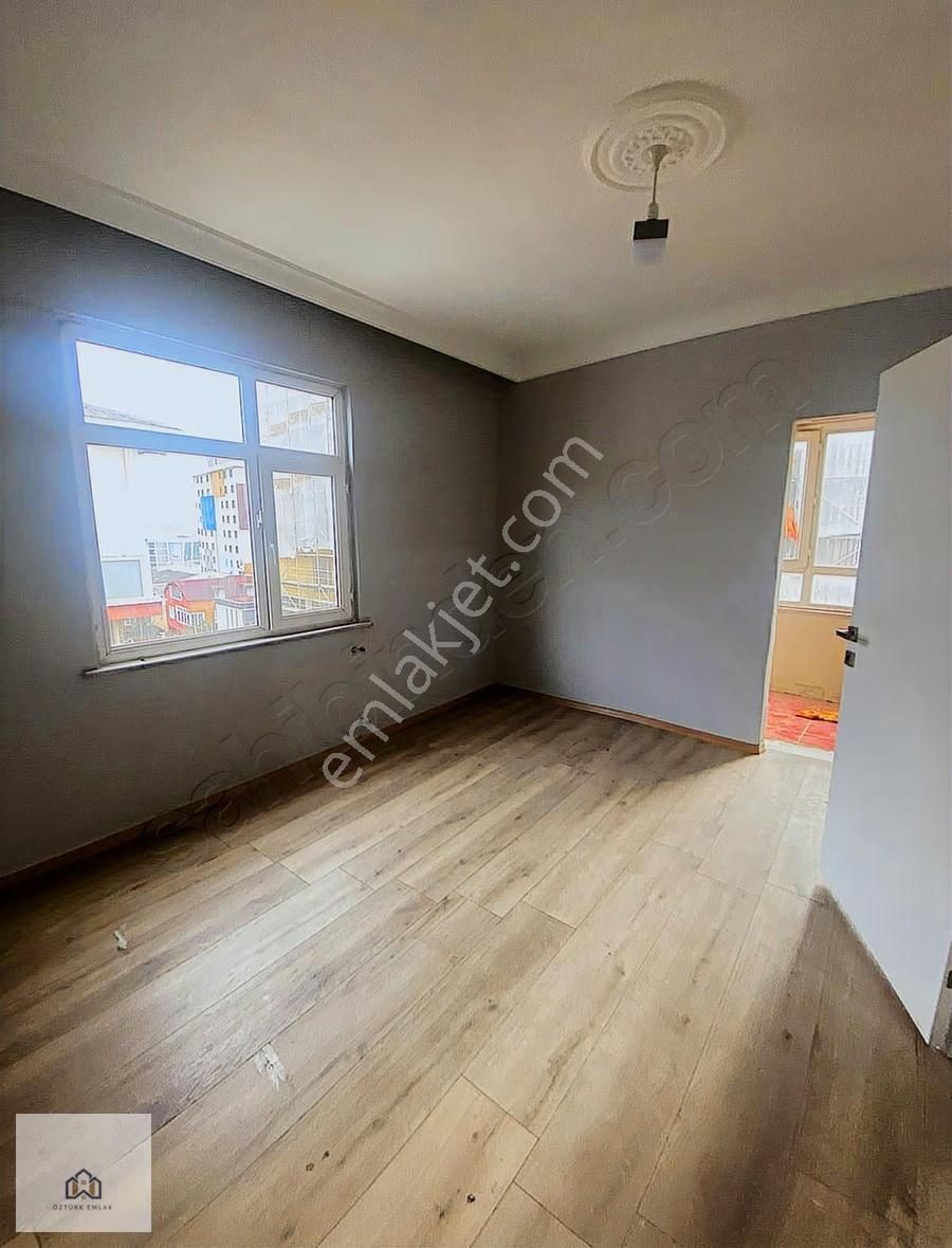 Yayalarda Çift Balkonlu 2+1 Kiralık Daire - Görsel 5