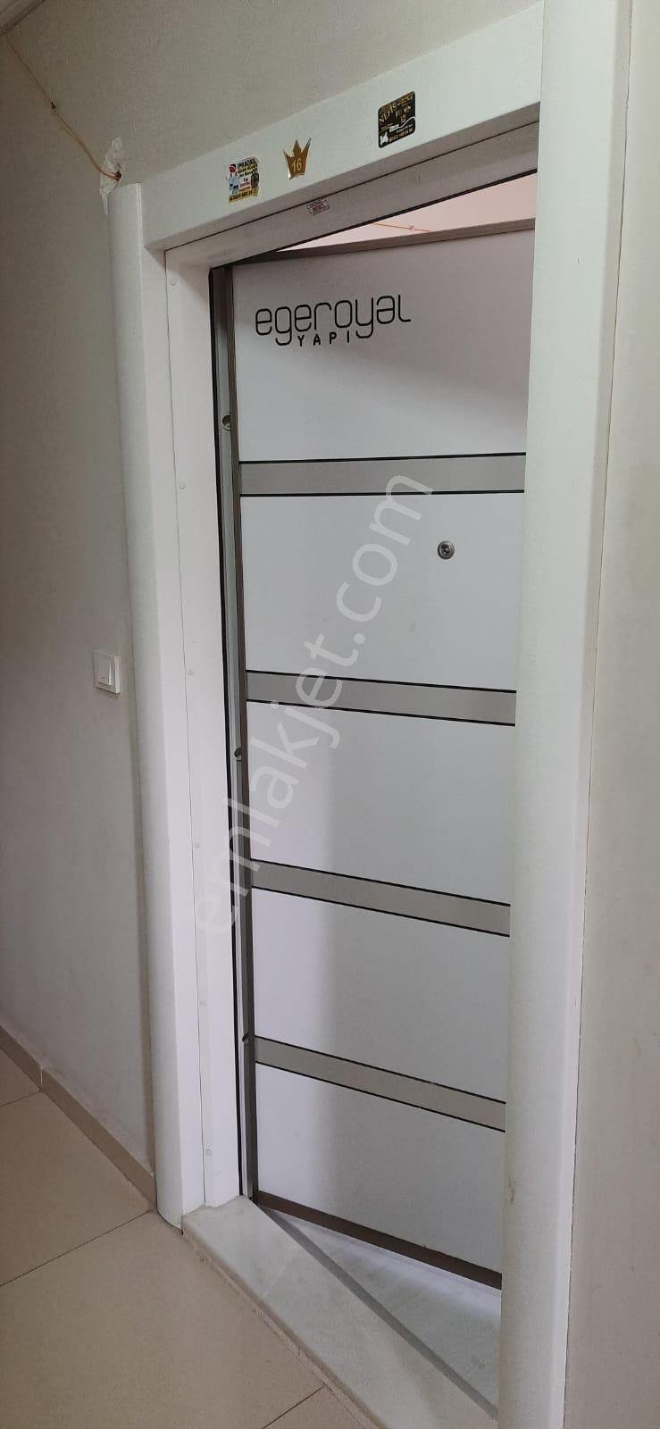 Nazilli İsabeylide Eşyalı Kiralık 2+1, Site İçinde - Görsel 2