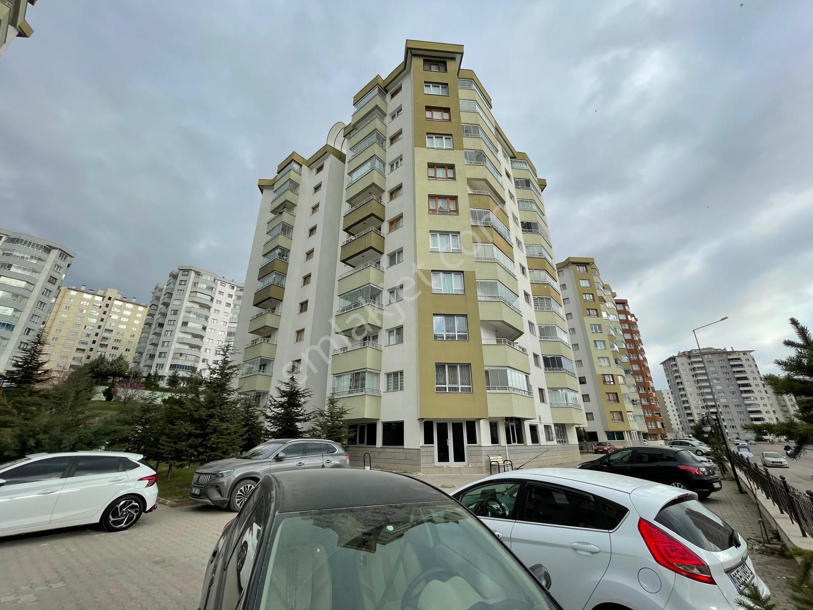 Etimesgut Ahimesud Yenidirlikte Çift Balkonlu, Ebeveyn Banyolu Ferah 3+1daire - Görsel 2