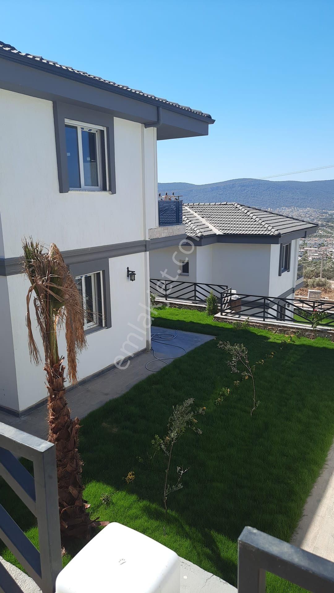 Akbük'te Satılık Deniz Manzaralı Triplex Villa - Görsel 7