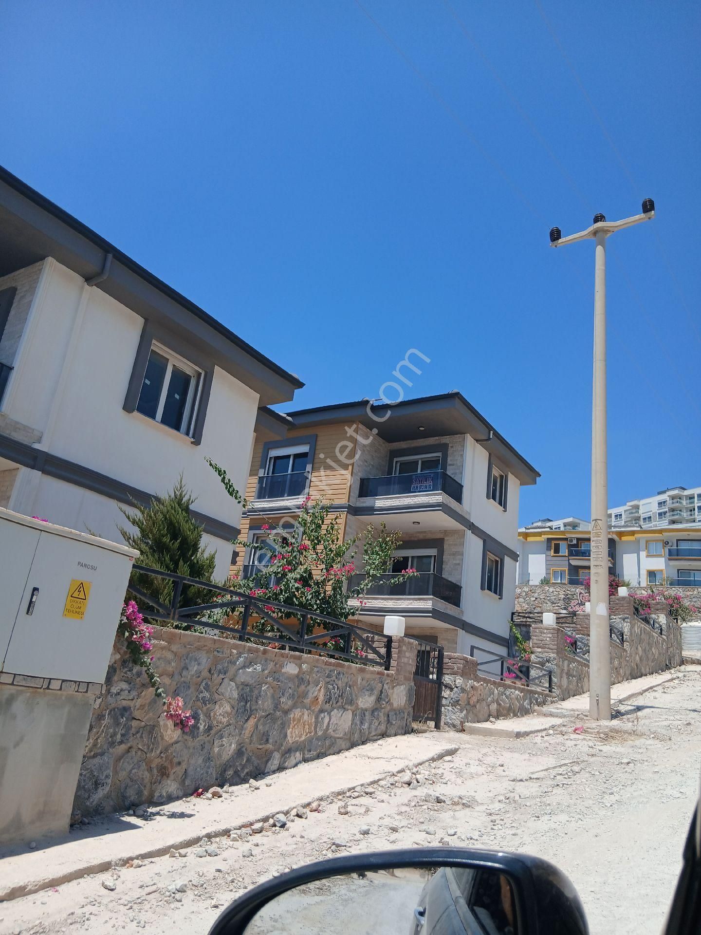 Akbük'te Satılık Deniz Manzaralı Triplex Villa - Görsel 25