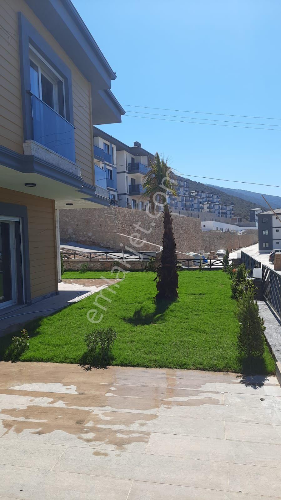 Akbük'te Satılık Deniz Manzaralı Triplex Villa - Görsel 10