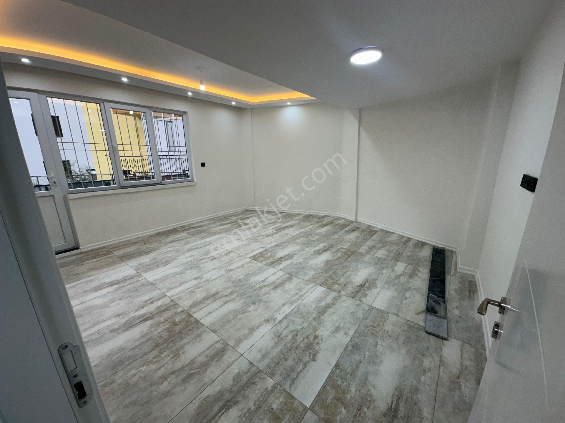 İstiklal Mahallesi İncilipınar Parkı Yakını 3+1 Daire 2375000 Tl