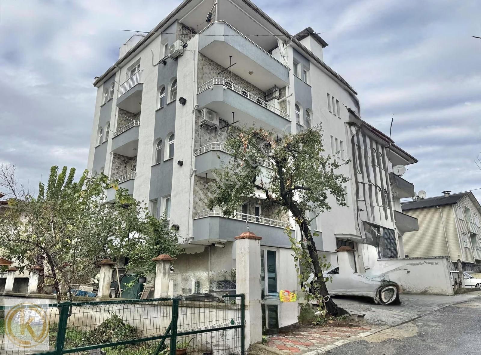 Kaymak Emlaktan Erenler Bağlar'da 3+1 130 M2 Kiralık Daire