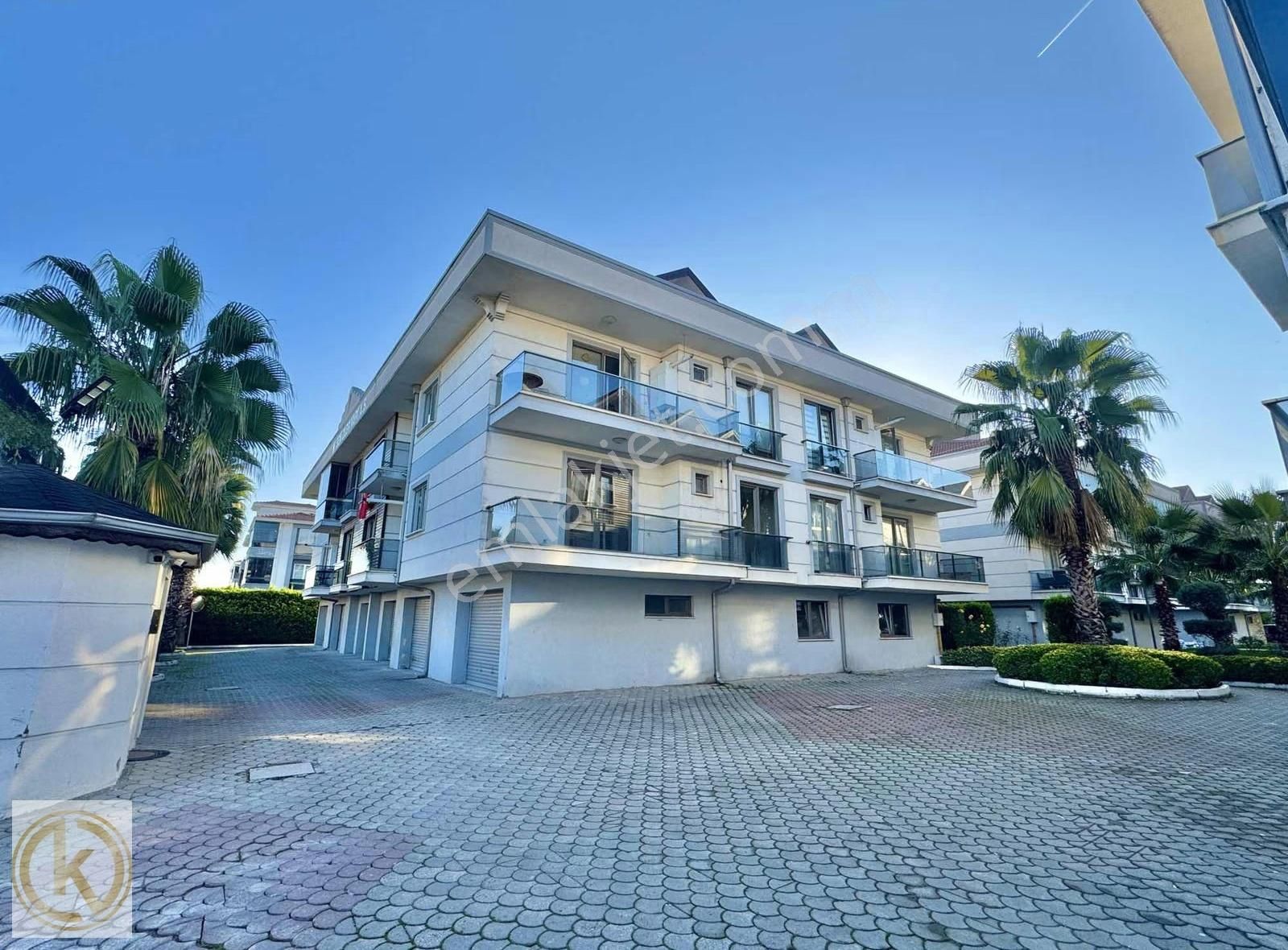 Kaymak Emlak Erenler'de Özel Garajlı 3+1 150m2 Satılık Lüx Daire