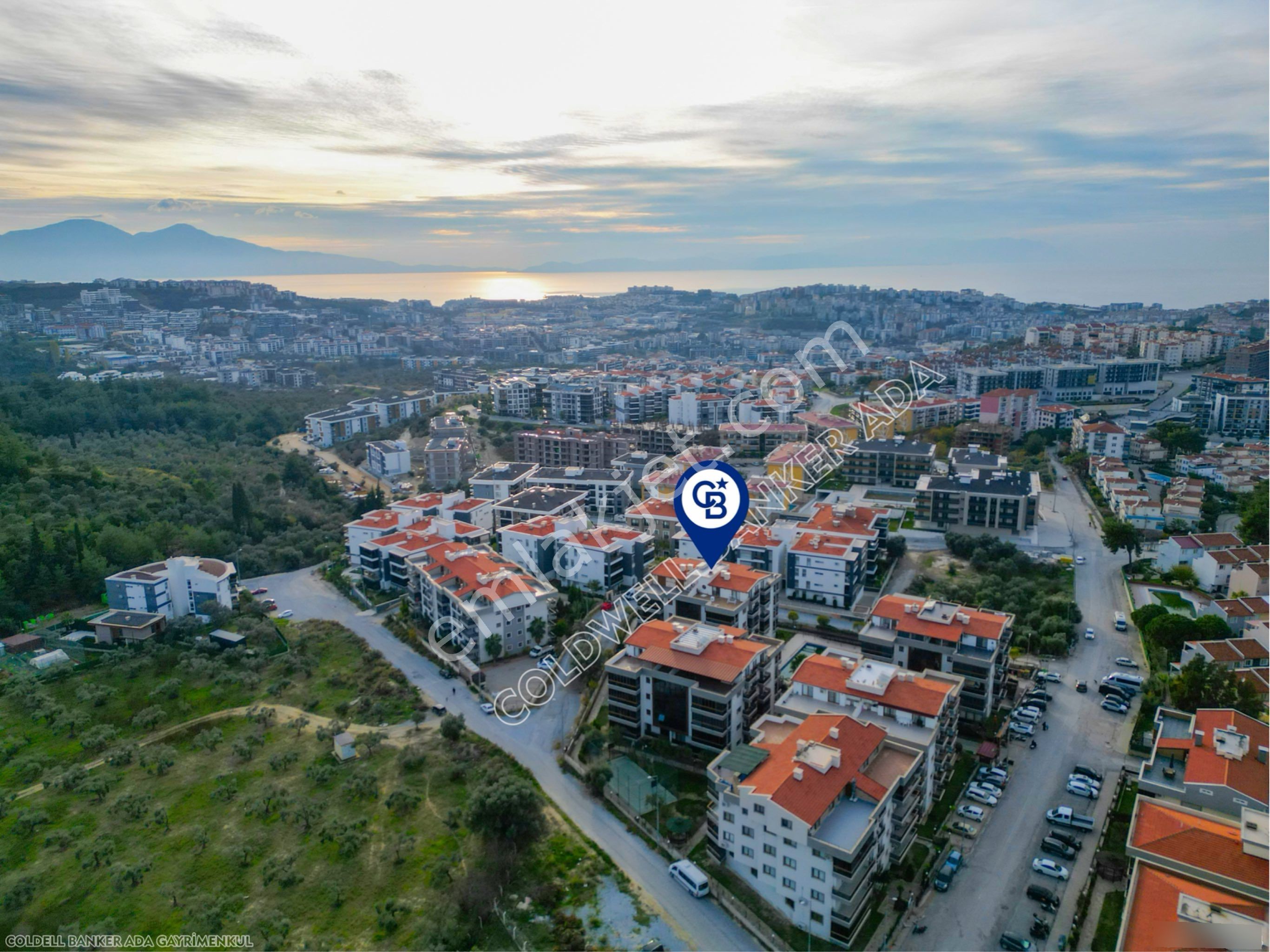 Kuşadası Havuzlu Doğalgazlı Ara Kat Geniş 2+1 Satılık Daire - Görsel 25