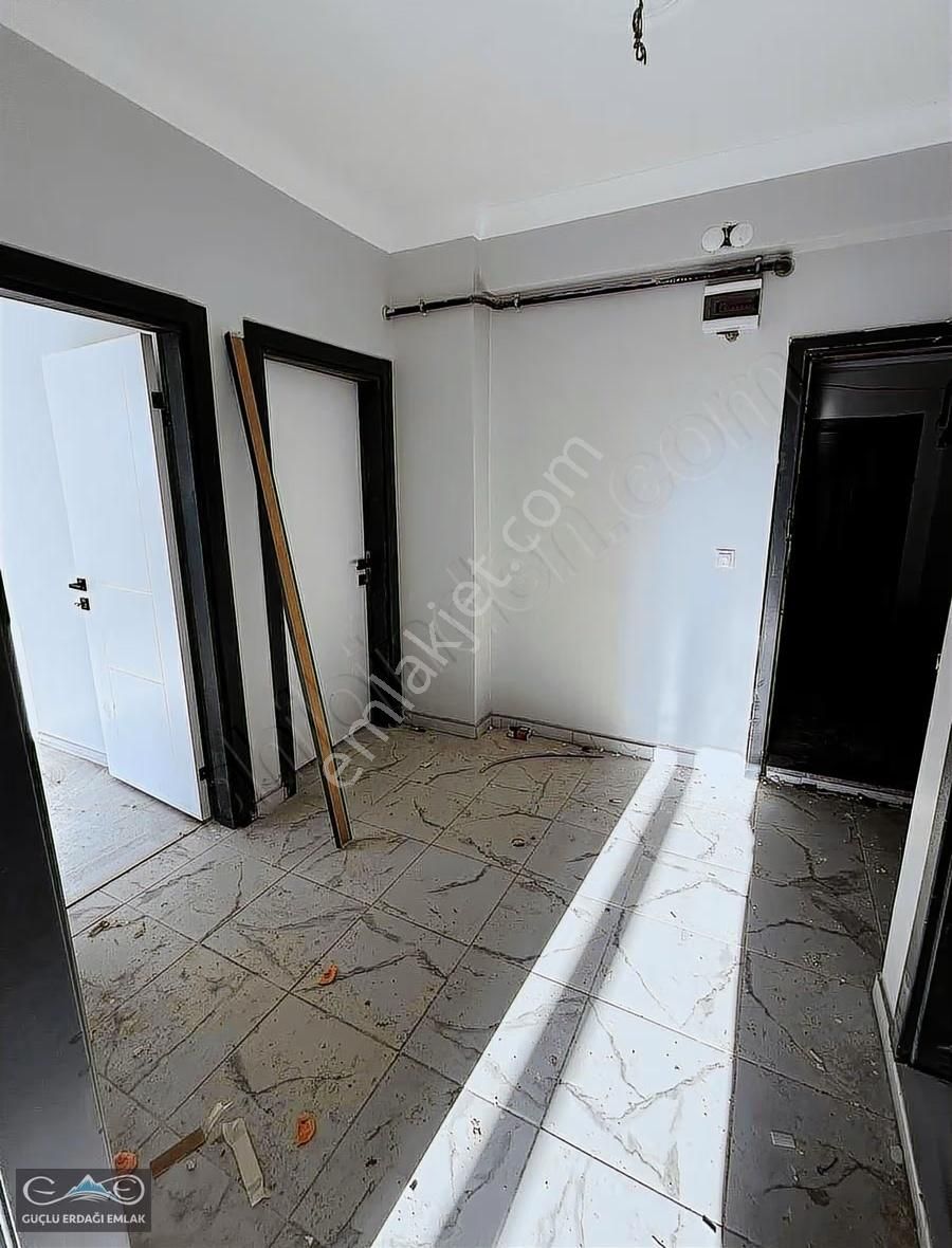 Acil Satılık Site İçerisinde Havuzlu Daire Değerinin Altında - Görsel 2