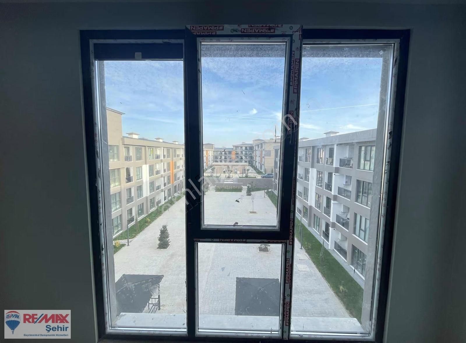 Remax Şehir Yalova Akyol Premium Lounge Satılık 1+1 Daire 3.kat - Görsel 2