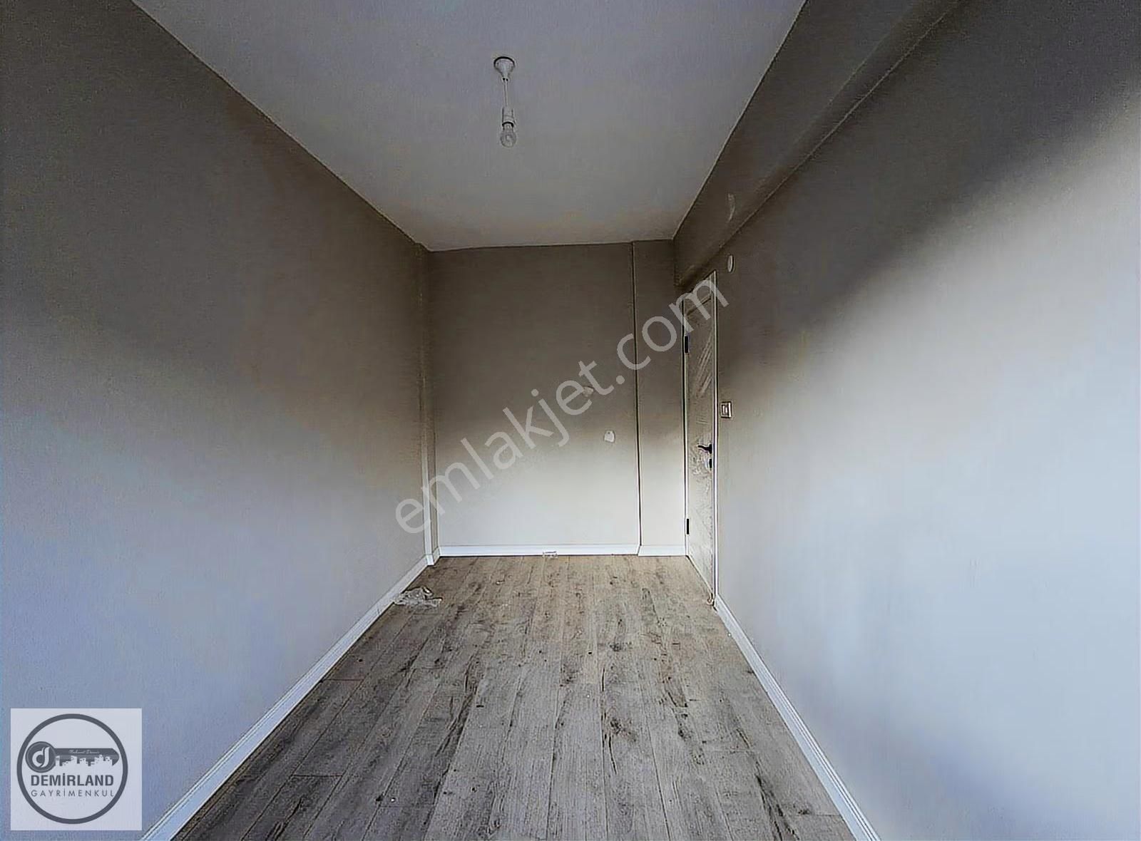 Demirland'dan Kiralık Hastane Çevresinde 2+1 Yenilenmiş Daire - Görsel 4