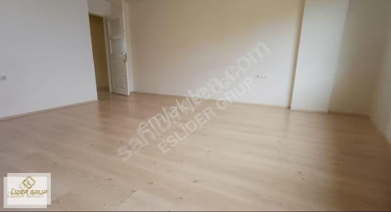 Eslidee Emlaktan Batıkentde Kiralık 2+1 - Görsel 9