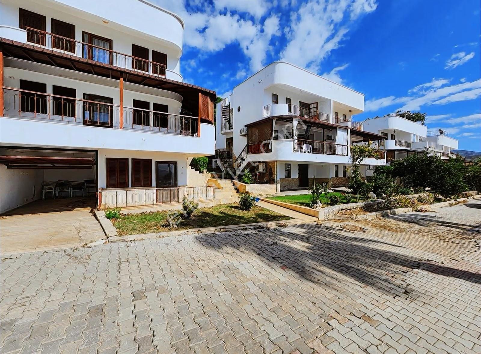 Alanya Demırtaş Mah Denize 700 Metre Müstakil Villa - Görsel 3