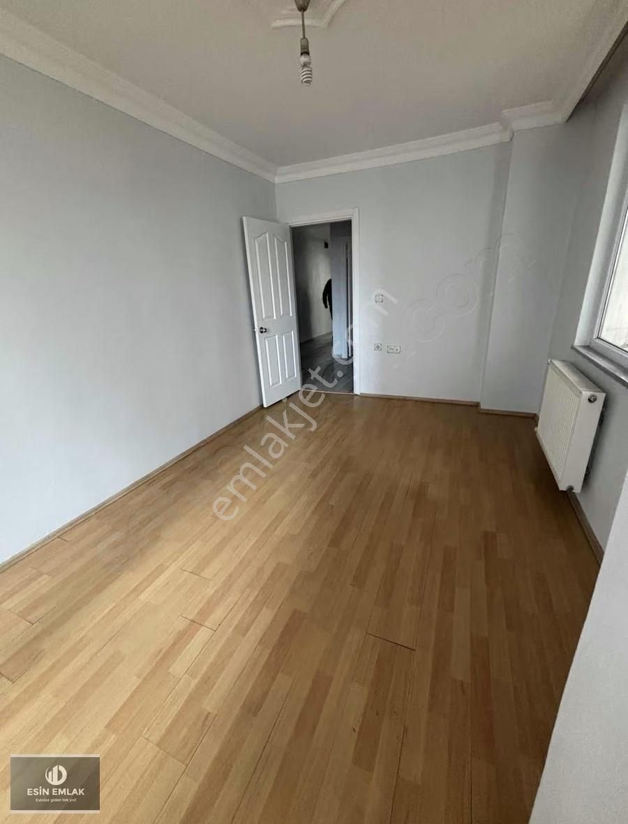 Güzelyalı Mah Ferah Geniş M2'li Balkonlu E'5'e Yakın 3+1 Daire