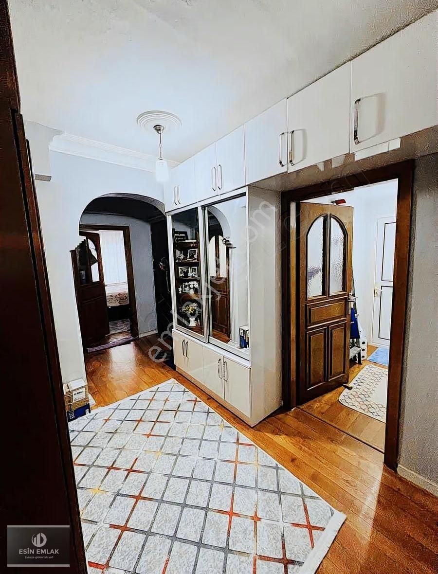 Kaynarcada Asansörlü Satılık Daire