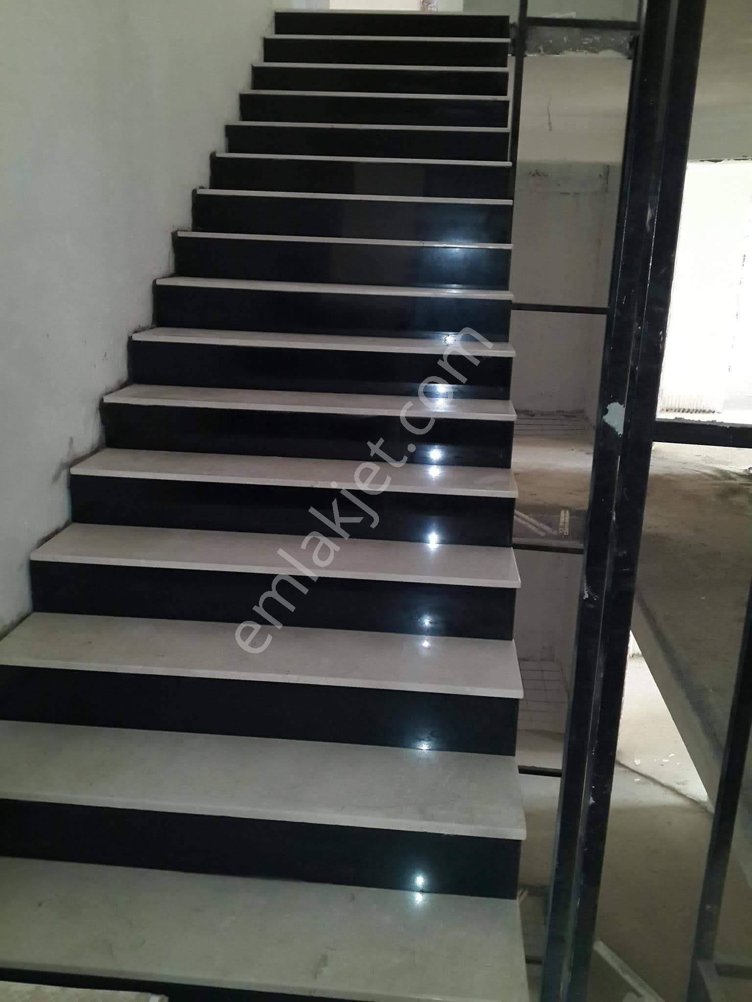 Çigli Harmandalı Gazi Mustafa Kemal Atatürk Mah Satılık 3+1 130 M2 Ferah Doğalgazlı Daire - Görsel 10