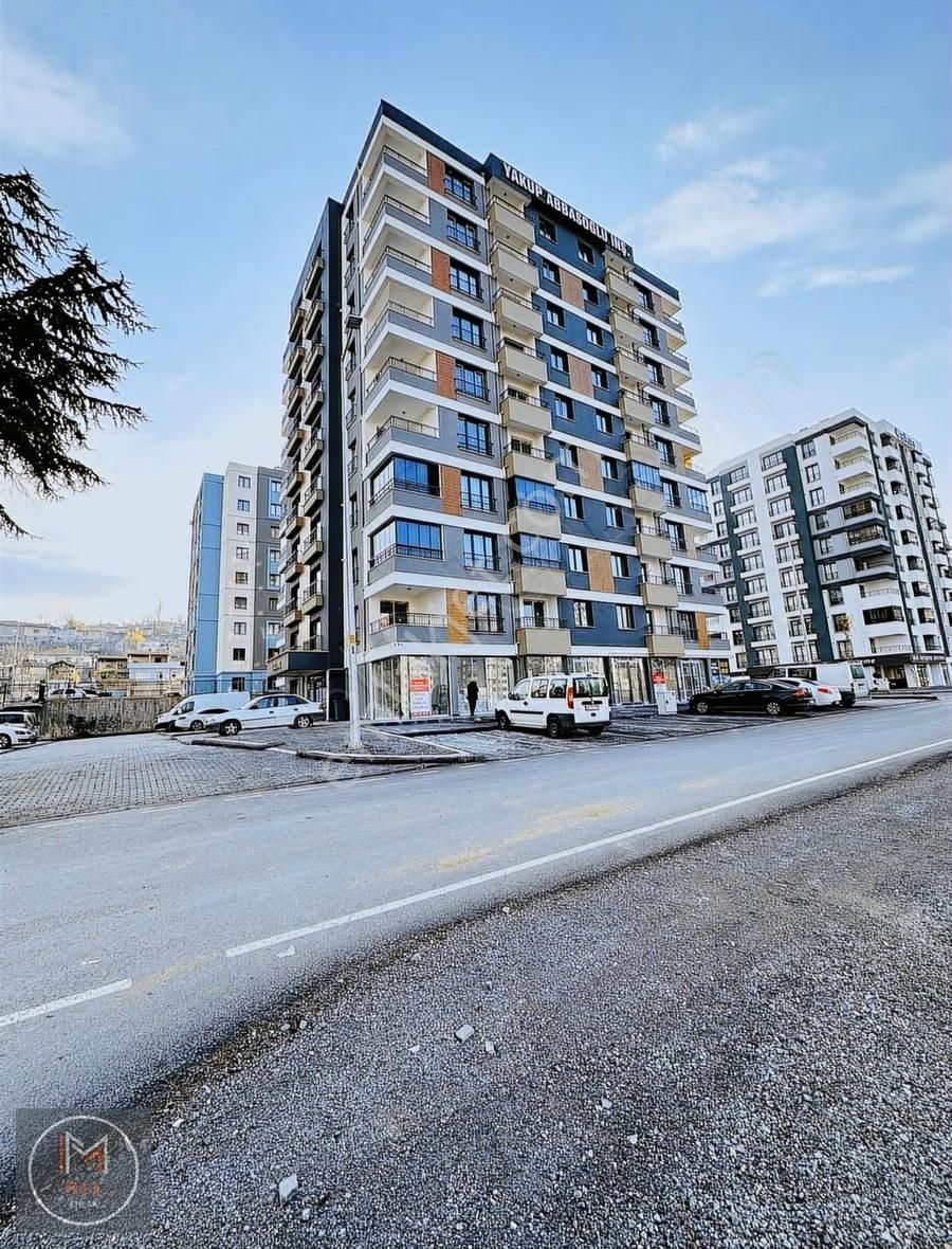 Küçükali'de Süper Lüks Meskenli 3+1 Daire