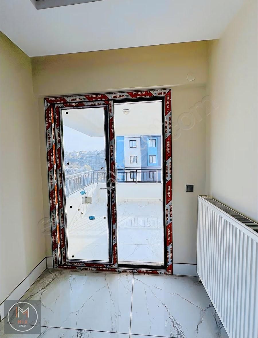 Küçükali'de Süper Lüks Meskenli 3+1 Daire - Görsel 12