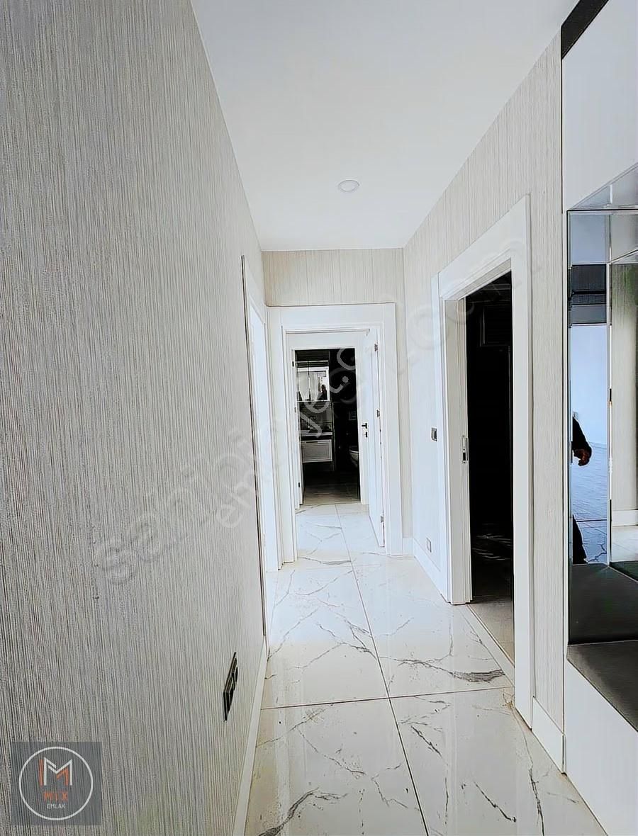 Küçükali'de Süper Lüks Meskenli 3+1 Daire - Görsel 15