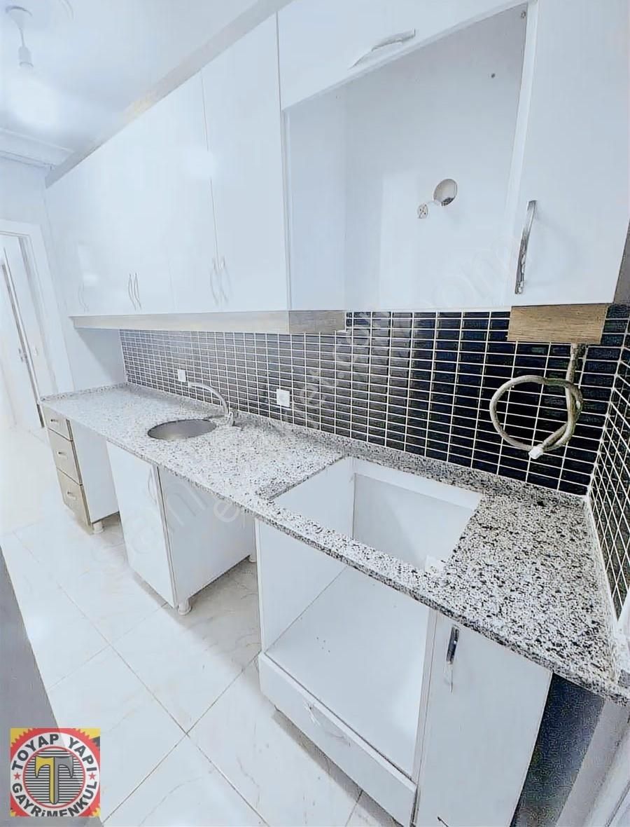 Toyap İnş Esentepe 2+1 85 M2 2 Yaş İskanlı Lüx Satılık Bahçekatı - Görsel 3